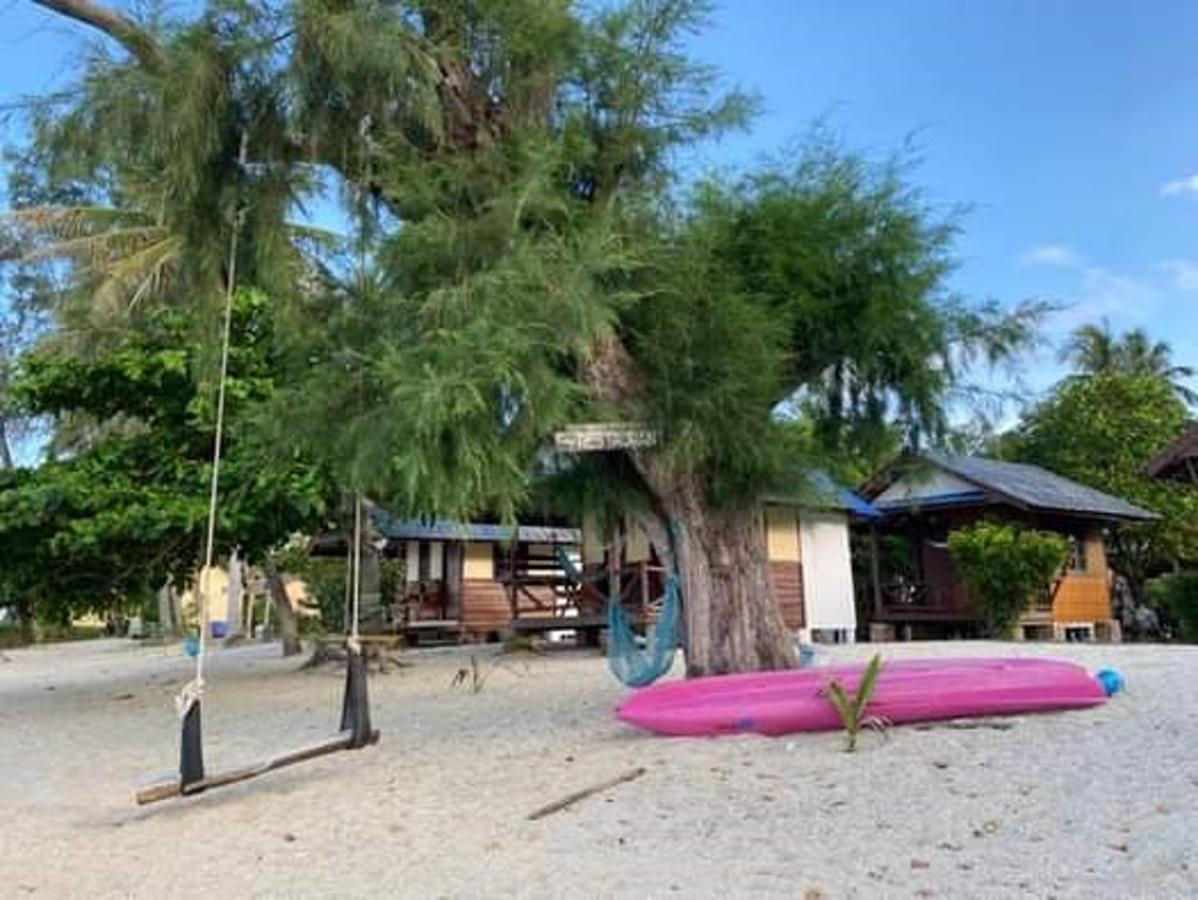 Pinks Bungalow Baan Tai Exterior foto